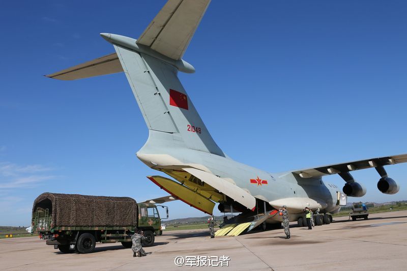 Chinesisches Milit?r errichtet neues Training für gemeinsames Liefersystem