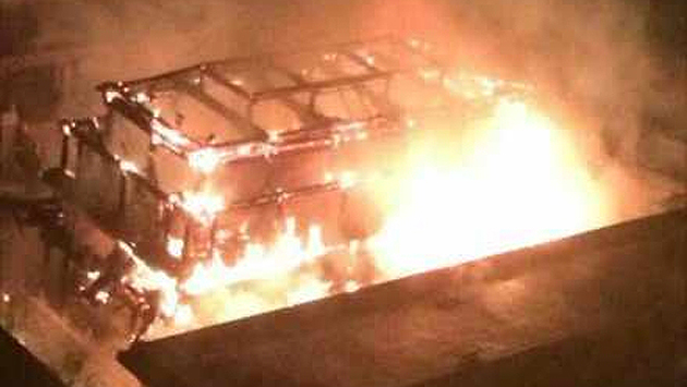 Feuer zerst?rt 1460 Jahre alten Tempel in Taiyuan