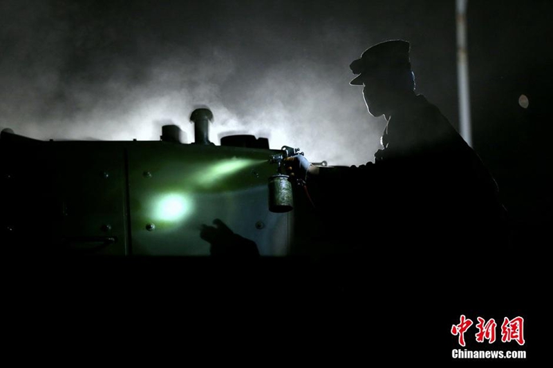 24 Stunden im Trainingscamp der WWII-Parade