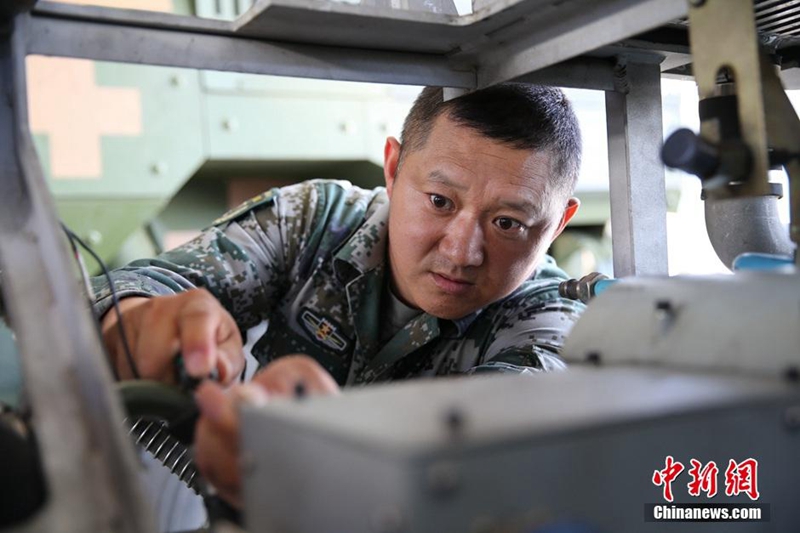 24 Stunden im Trainingscamp der WWII-Parade