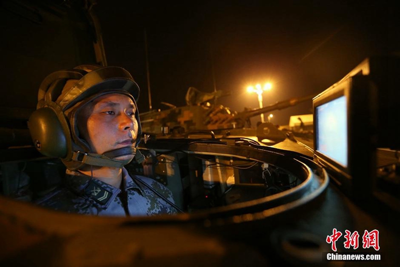 24 Stunden im Trainingscamp der WWII-Parade