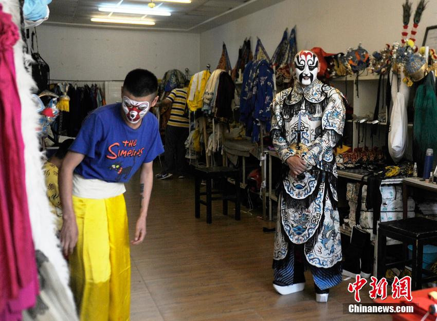 Kostenloser Pekingoper-Unterricht in Jilin