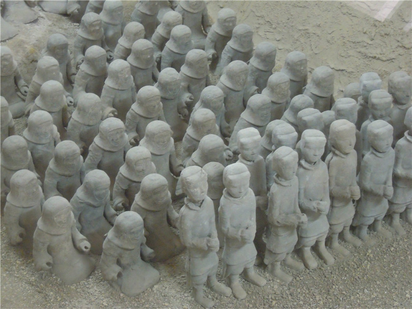 Xuzhou – Tonkrieger im Glassarg