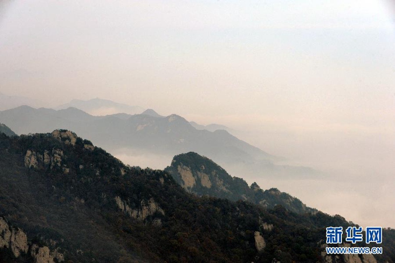 Wolkenmeer in Luanchuan