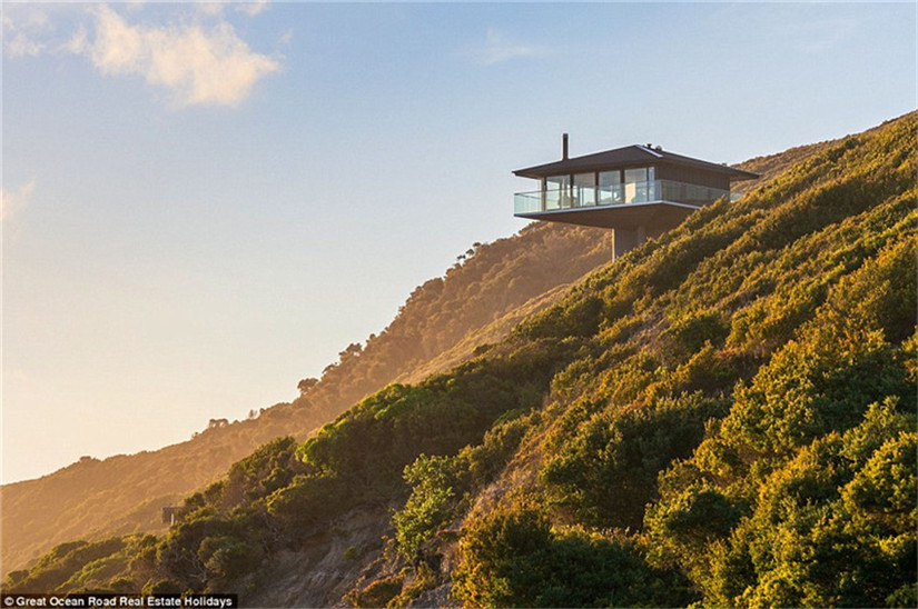 Die sch?nsten Felsenh?user am Meer