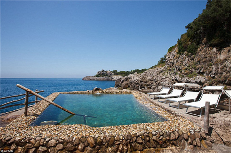 Die sch?nsten Felsenh?user am Meer