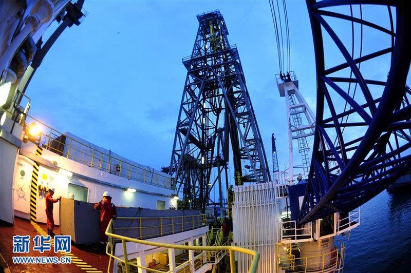 ?JOIDES Resolution“ ist bereit für die Untersuchung der Erdkruste