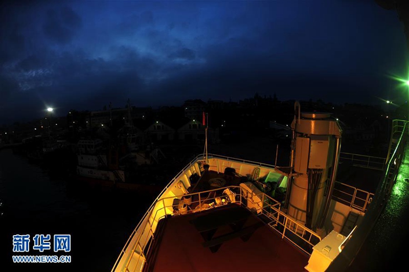 ?JOIDES Resolution“ ist bereit für die Untersuchung der Erdkruste