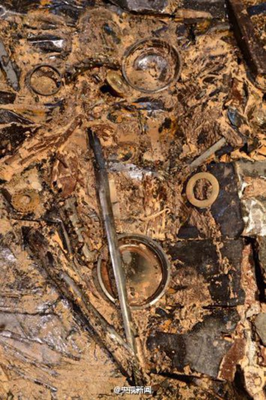 Jade-Schwert in Nanchang gefunden