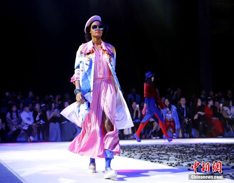 Mail?nder Modewoche in Chengdu