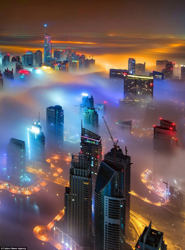 M?rchenhaftes Morgengrauen in Dubai