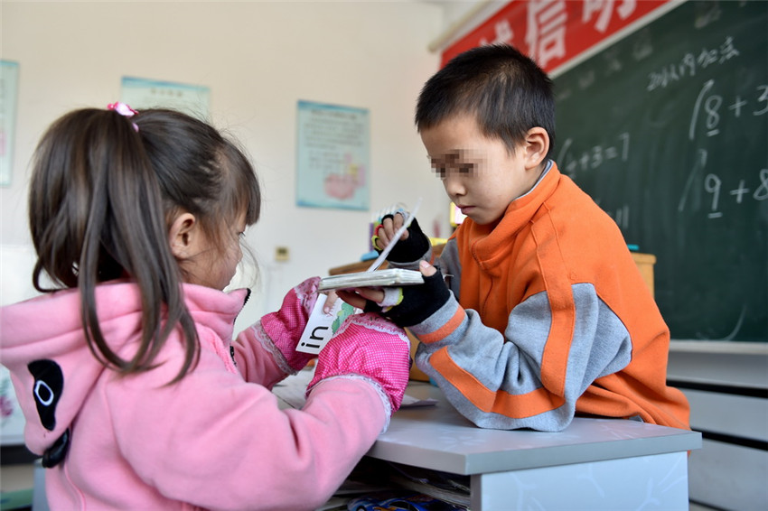 Das neue Leben eines HIV-infizierten Kindes