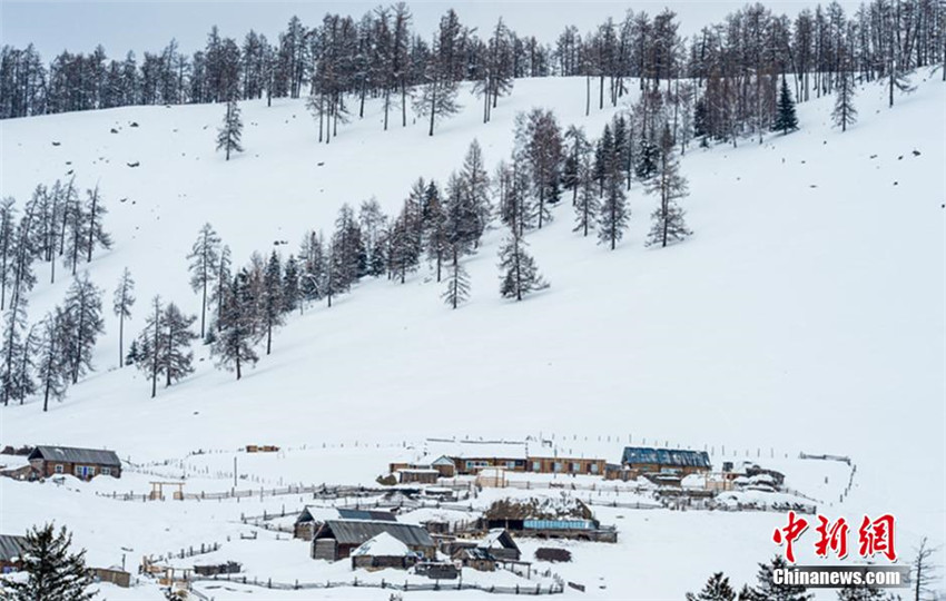 Baihaba im Schnee – ein Dorf wie eine Tuschmalerei