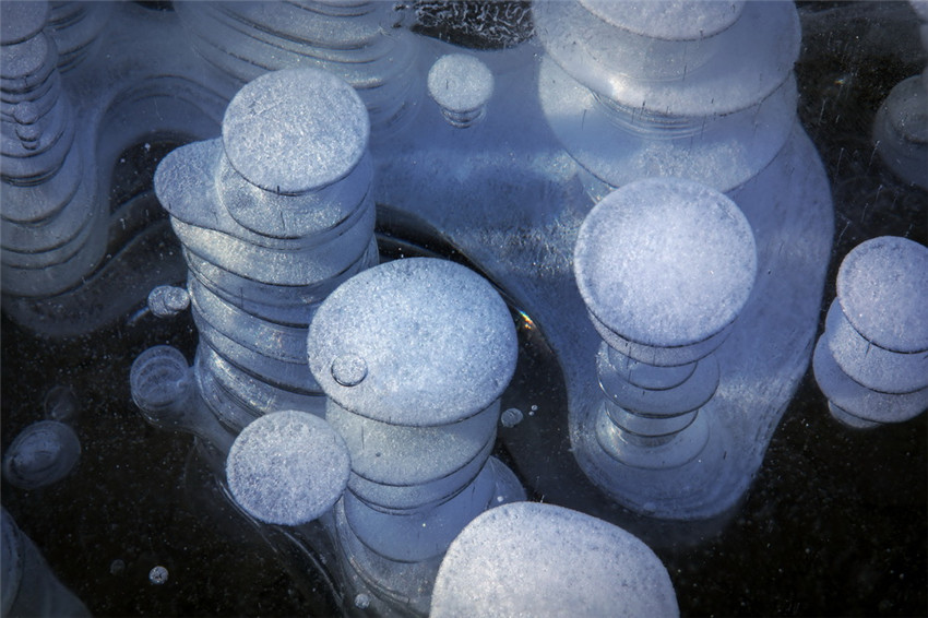 Spektakul?re Aufnahmen: Gefrorene Blasen vom Polarlicht in Szene gesetzt