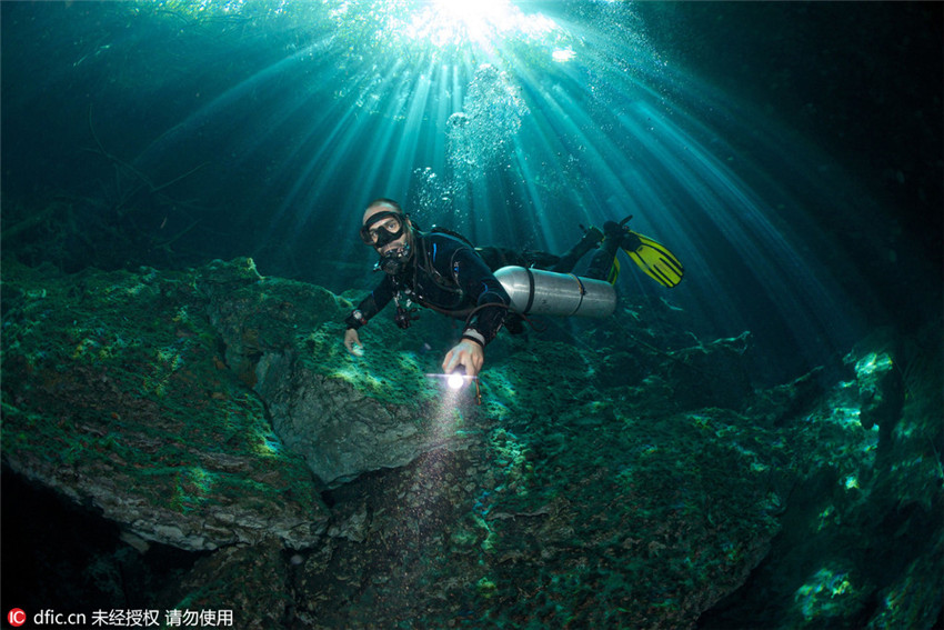 Faszinierende ?Lichtshow“ in mexikanischen Wasserh?hlen