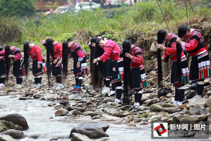 Guilin feiert das ?Fest des langen Haares“