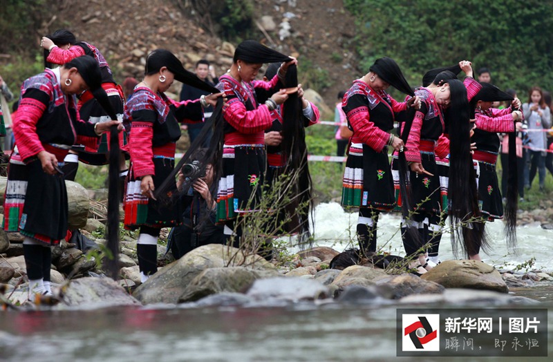 Guilin feiert das ?Fest des langen Haares“