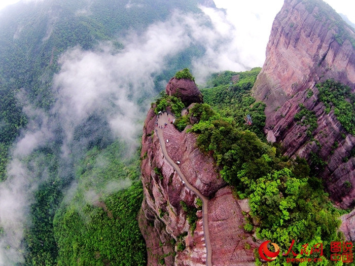 Wundersch?ne Landschaft nach dem Regenfall in Zhejiang