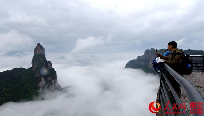 Wundersch?ne Landschaft nach dem Regenfall in Zhejiang