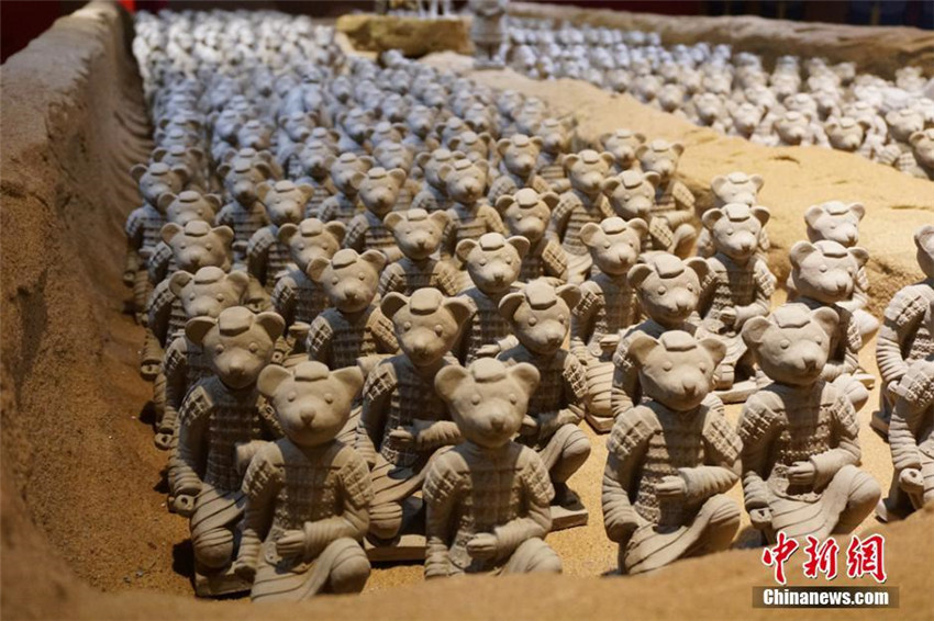 B?renstarke Terrakotta-Krieger in Wuxi