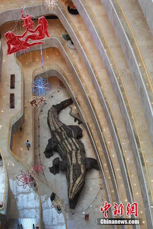 ?Riesenkrokodil“ treibt in Nanjing sein Unwesen