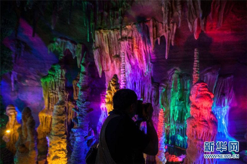 Abgrundtief sch?n – Besuch einer unterirdischen Schlucht in Shandong