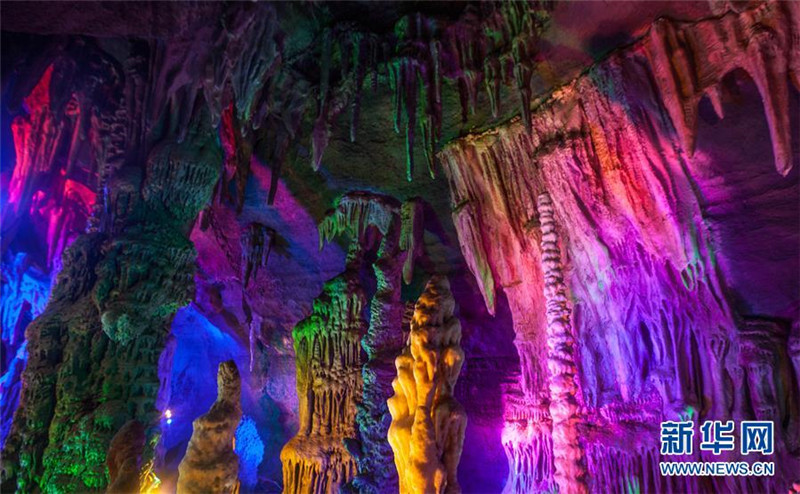 Abgrundtief sch?n – Besuch einer unterirdischen Schlucht in Shandong