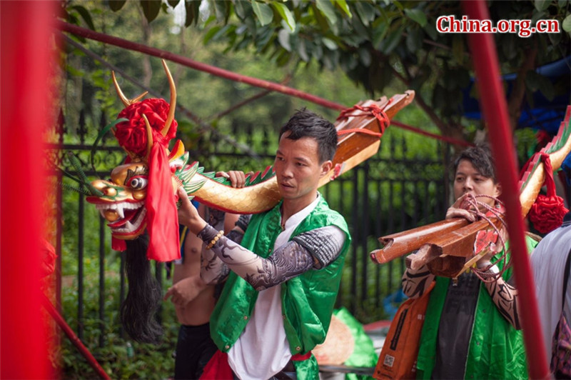Dorfbewohner in Guangzhou bereiten sich auf Drachenbootfest vor