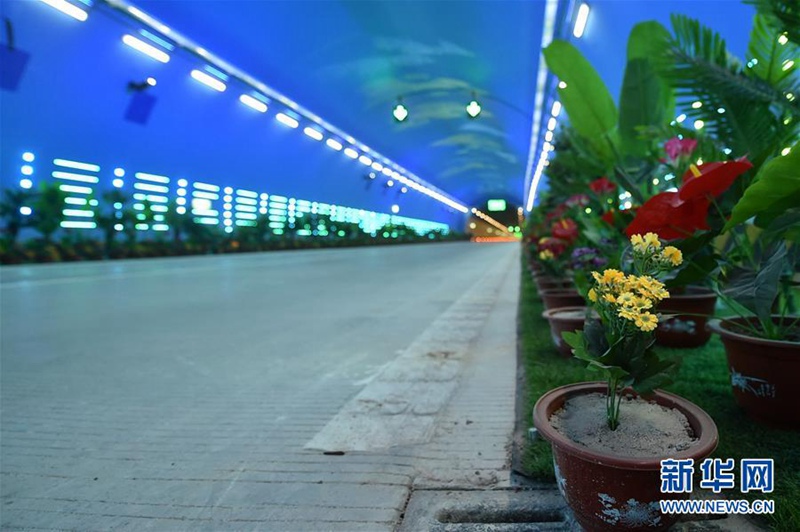 Die ?Unterwasserwelt“ des Liupanshan-Autobahntunnels