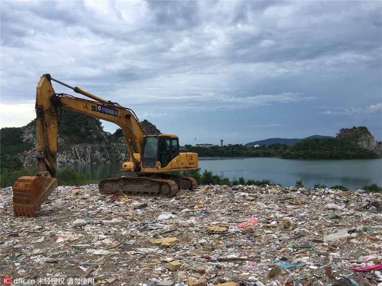 Illegale Mülldeponie am Taihu-See bei Suzhou