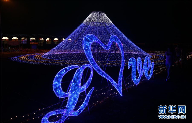 Fantastische Lichtschau in Hebei