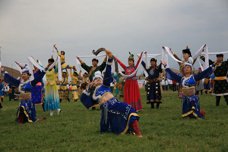 Stadt Bole: Start der Seidenstra?enrallye 2016
