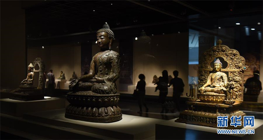 Ausstellung antiker gold-kupferner Buddhafiguren in Hangzhou er?ffnet