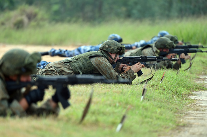 Gemeinsame übung der chinesischen und russischen Marineinfanterien