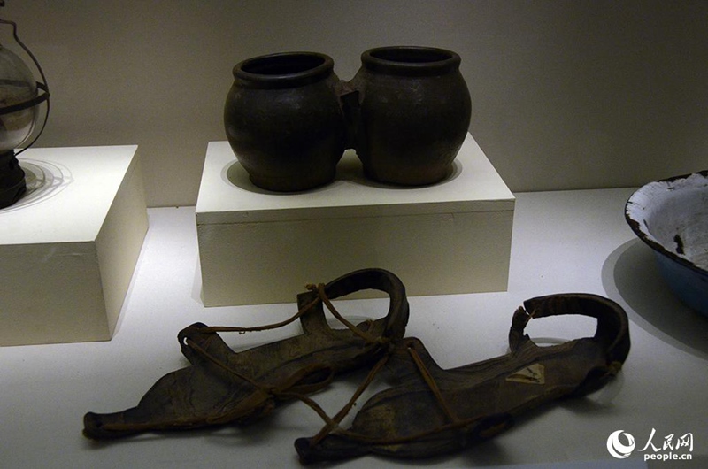 Ausstellung von Kulturgegenst?nden des ?Langen Marschs“ er?ffnet 