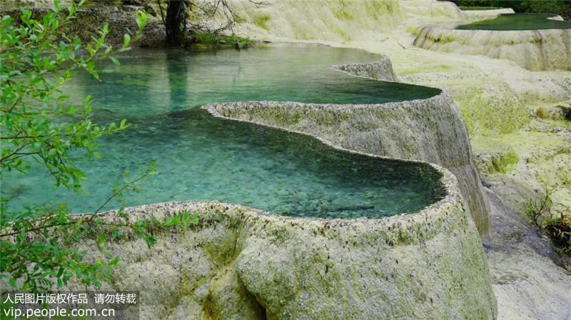 Des gelben Drachen bunte Teiche von Sichuan