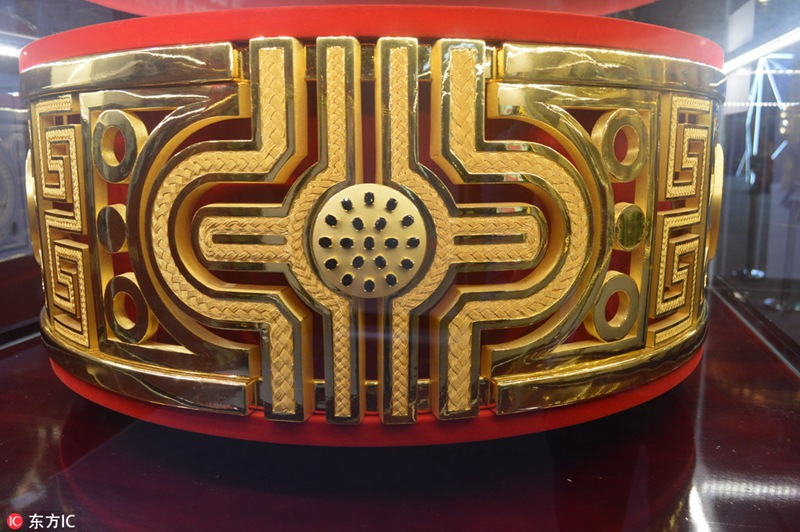 Weltgr??ter Goldring erstmals in Shanghai