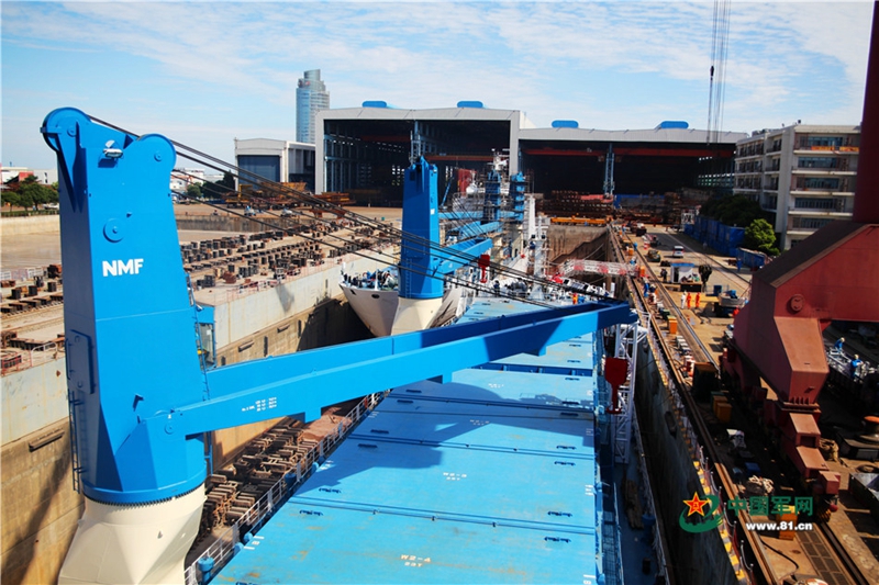 Wartung der Schwergutfrachter für Chinas Tr?gerraketen