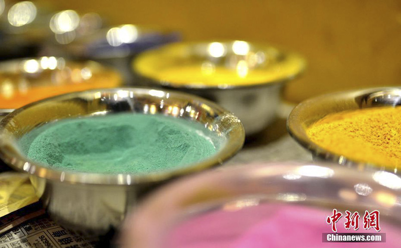 Sandbild des Yamataka-Mandalas in Lhasa