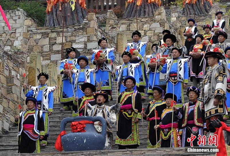 Qiang-Volk begeht Neujahrsfest 