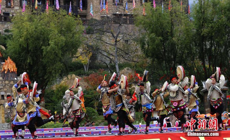 Qiang-Volk begeht Neujahrsfest