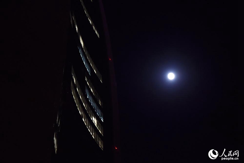 Gr??ter Supervollmond des 21. Jahrhunderts in China