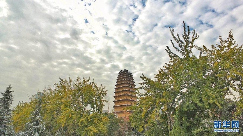 Sch?ne und silberne Stadt Xi′an nach dem Schnee