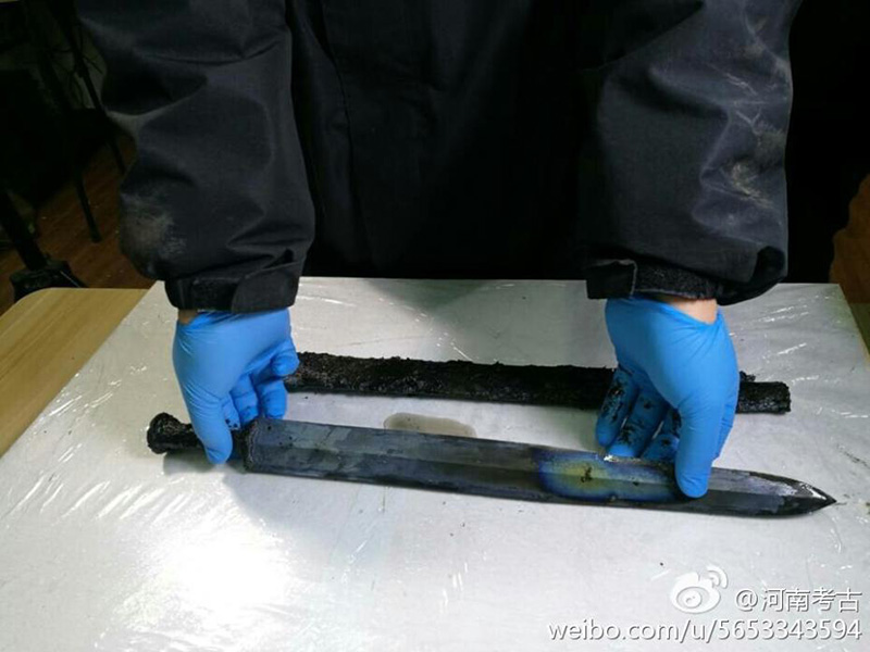 Fund eines Schwerts aus der Zeit der Streitenden Reiche