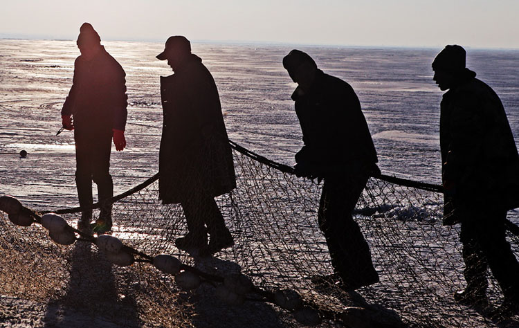 Winterfischen in der nordostchinesischen Provinz Liaoning