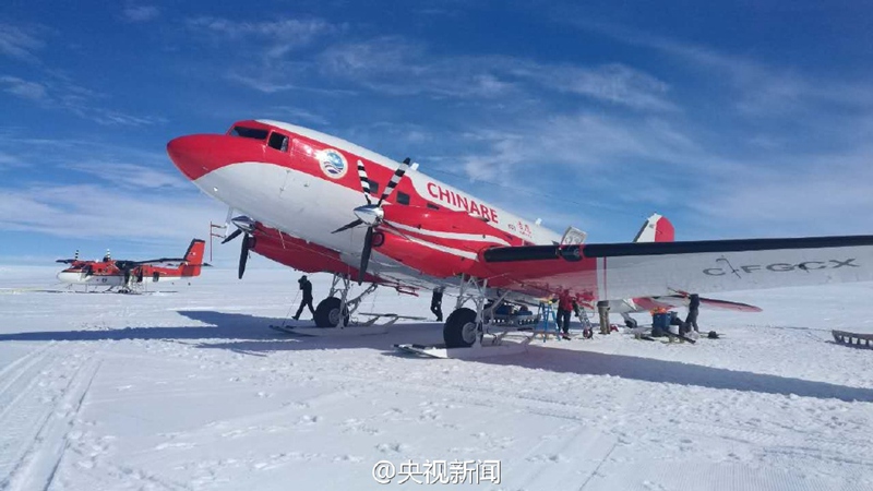 Chinesisches Flugzeug landet erstmals auf Spitze der antarktischen Eiskappe
