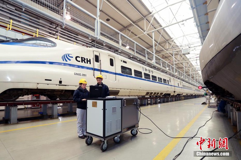 Westchinas gr??te Wartungsbasis für Hochgeschwindigkeitszüge erwartet ?Chunyun“