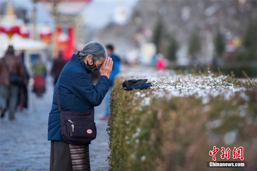 Frühlingsschnee auf dem Dach der Welt