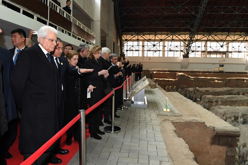 Italienischer Pr?sident besucht Museum von Mausoleum Qin Shihuangdis