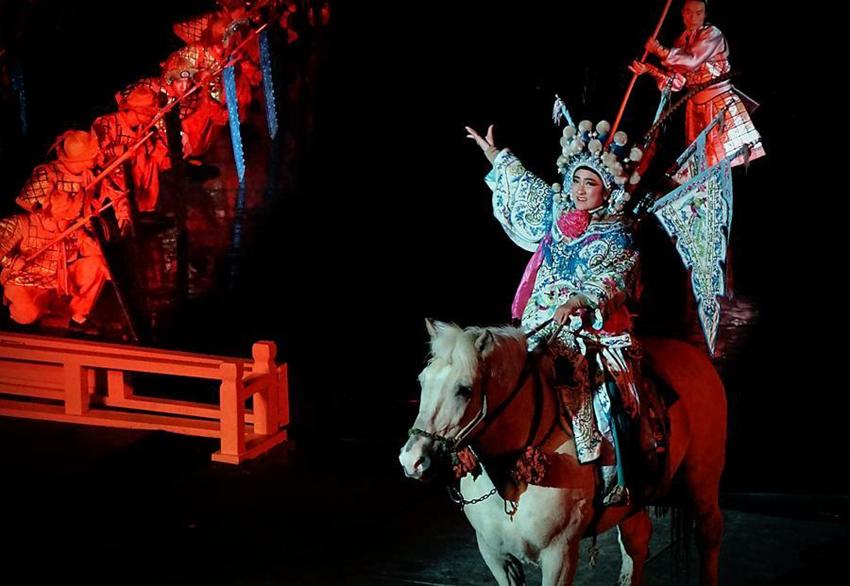 Reichtum von Hauptstadt der N?rdlichen Song-Dynastie reproduziert